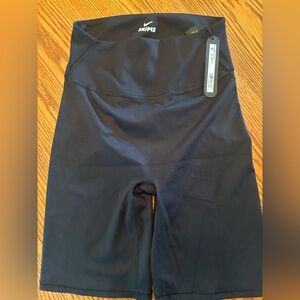 SKIMS/NIKE Biker Short